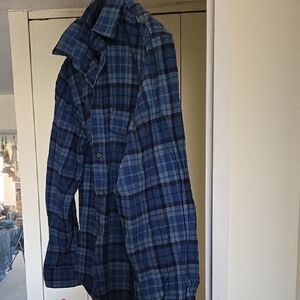 Old Navy Blue Plaid Lightweight Shirt Jacket